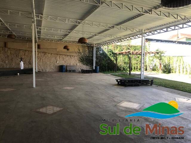 Salão Comercial para Venda em Munhoz - 5